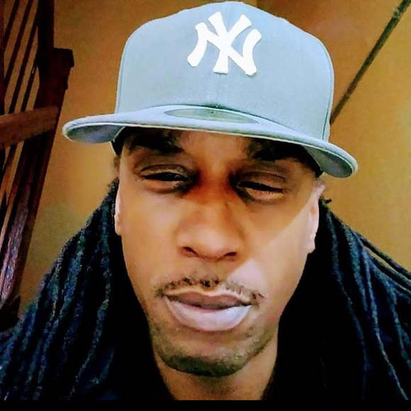 Meet your Posher, Hasson - Picture 1 of 1